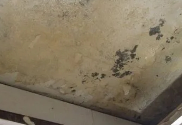 玛纳斯阳台漏水维修公司分享下玛纳斯卫生间渗水维修需要注意哪些问题。